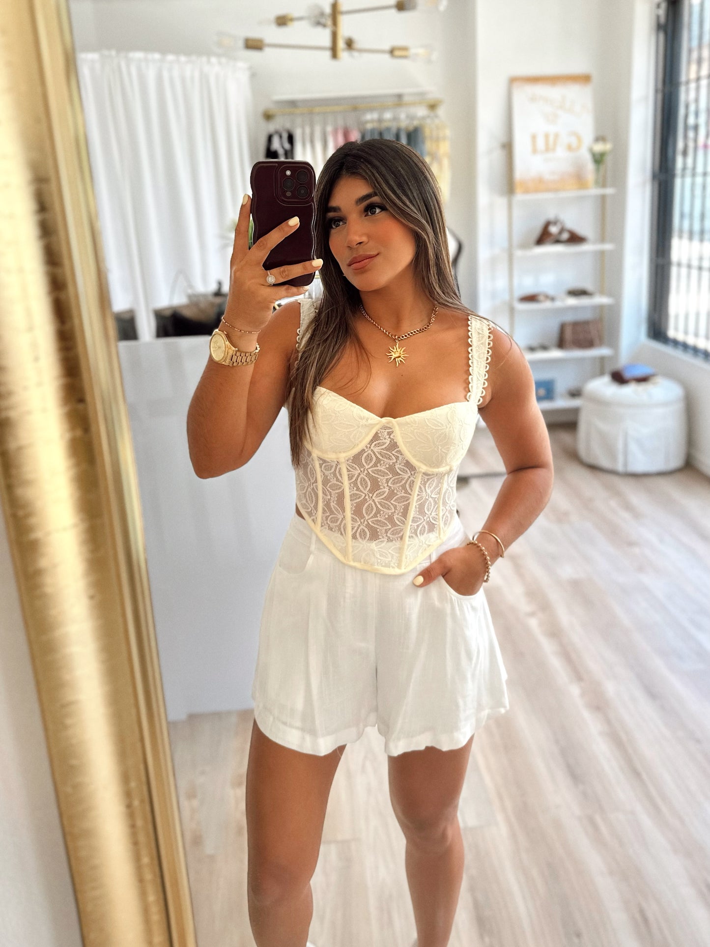 Linen short white
