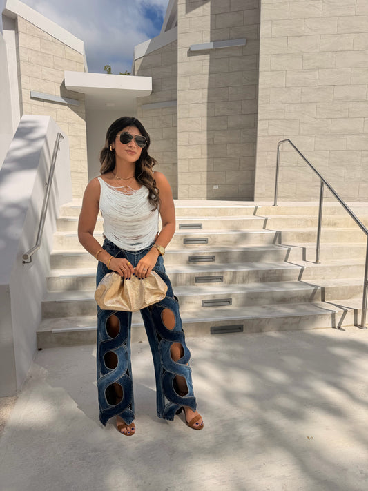 Fringes back out top (white)