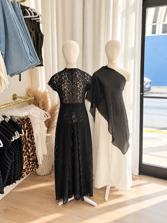The see-through drape poncho (black)