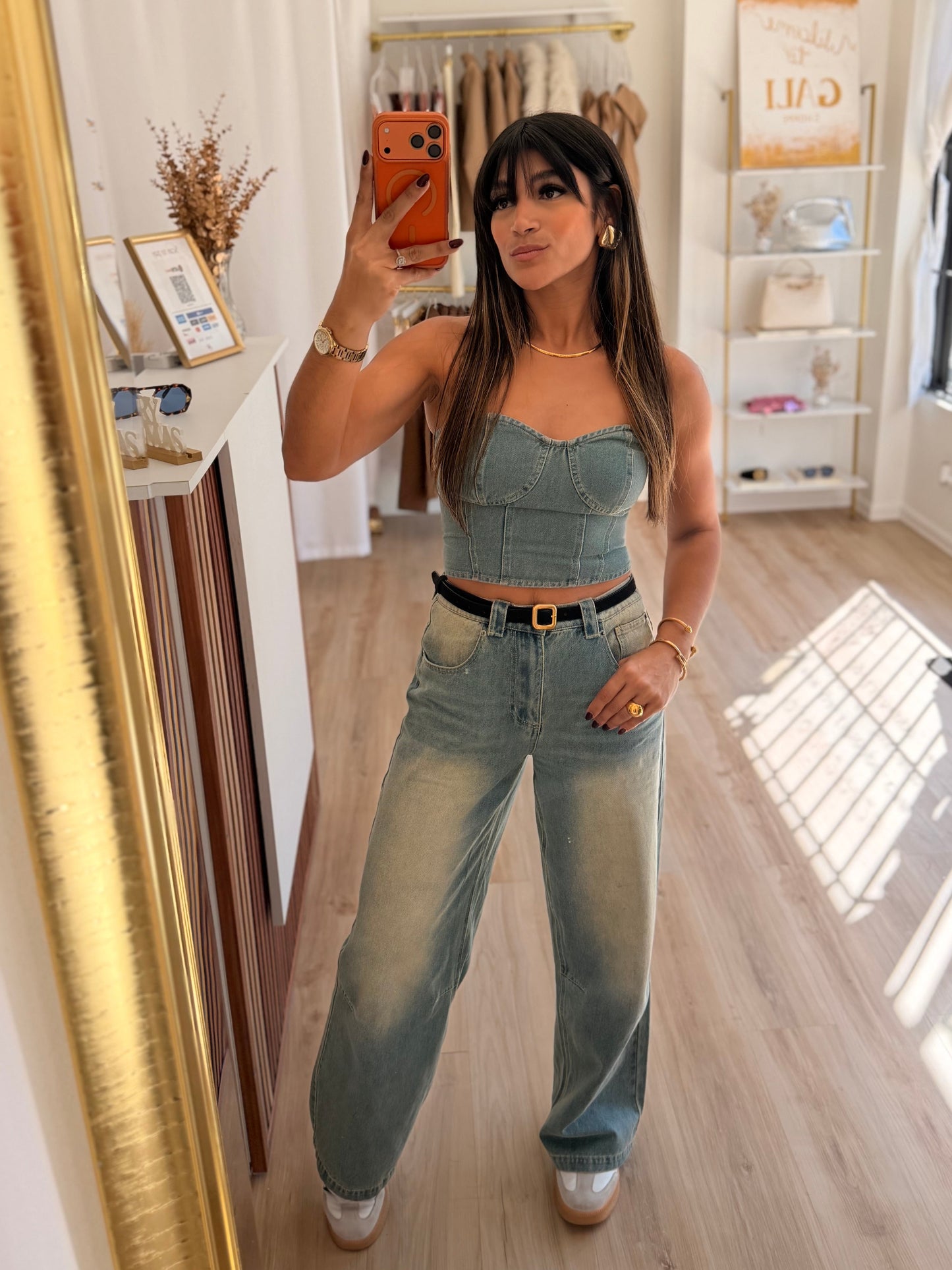 Creamy wash denim bustier