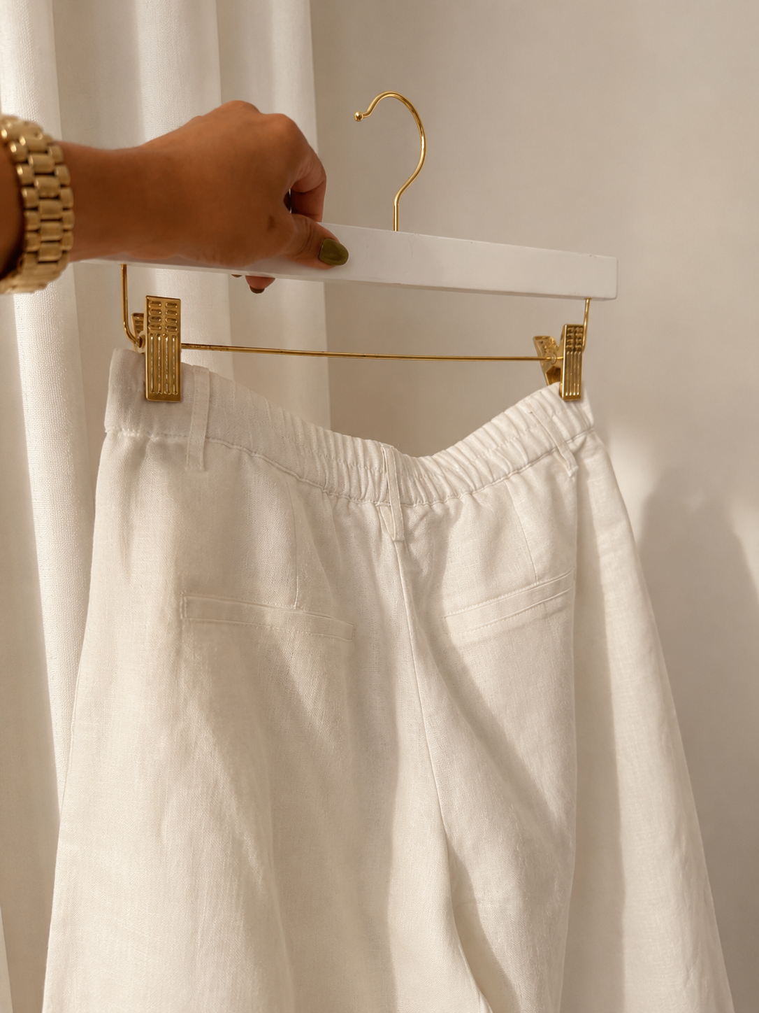 The Resort Linen Bermuda