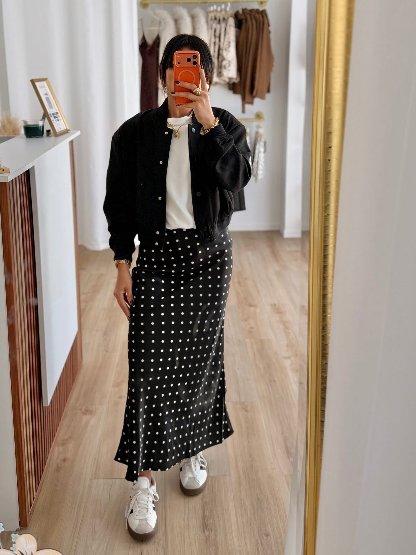 Polka dots satin skirt