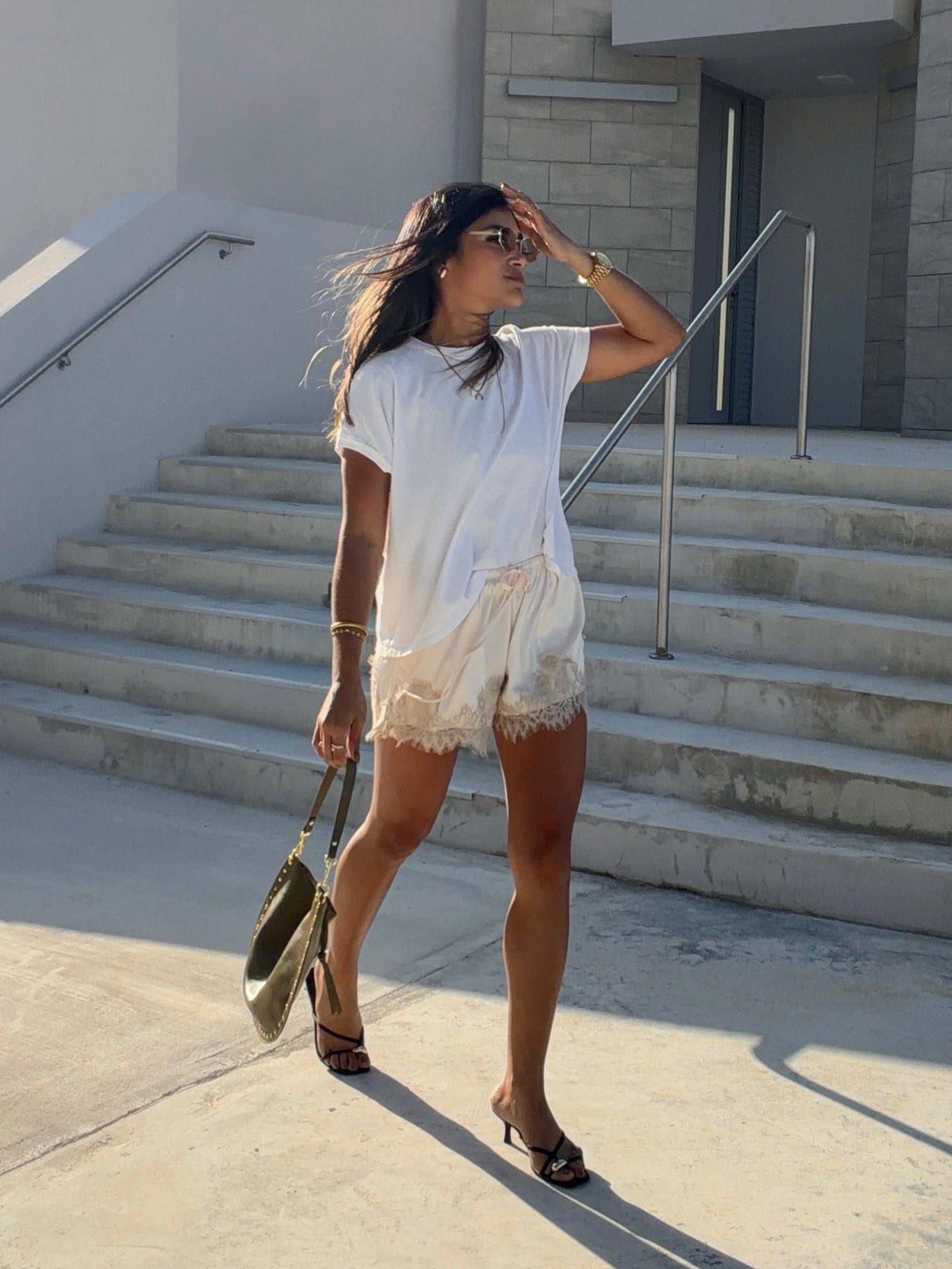 The lace x satin short (champagne)