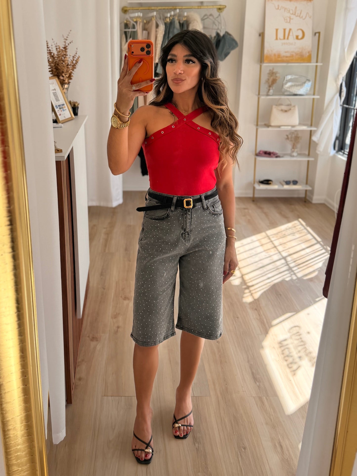 The V neck bodysuit (red)