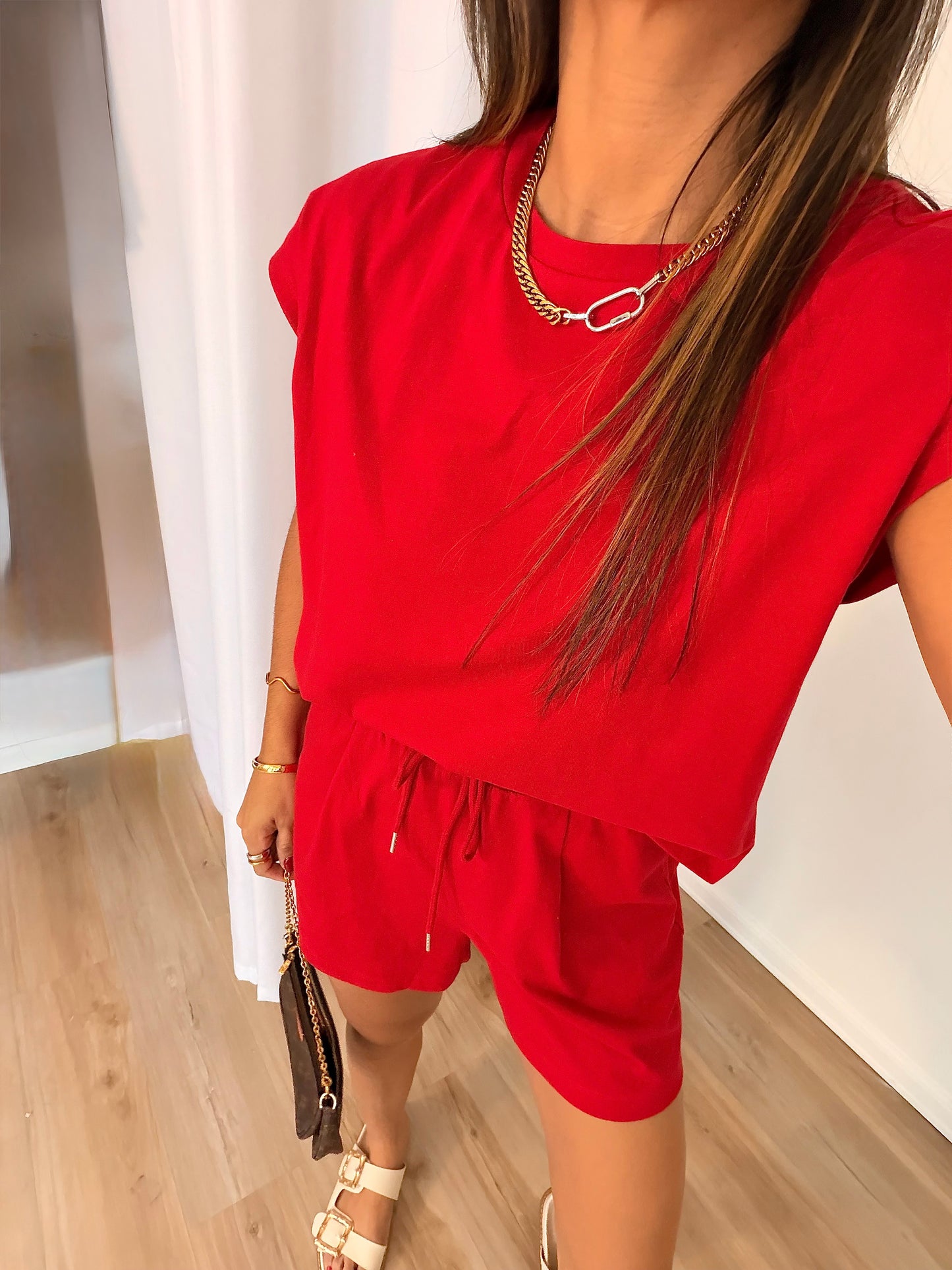 The red everyday set