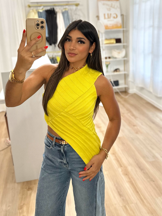 Lemon asymmetrical top