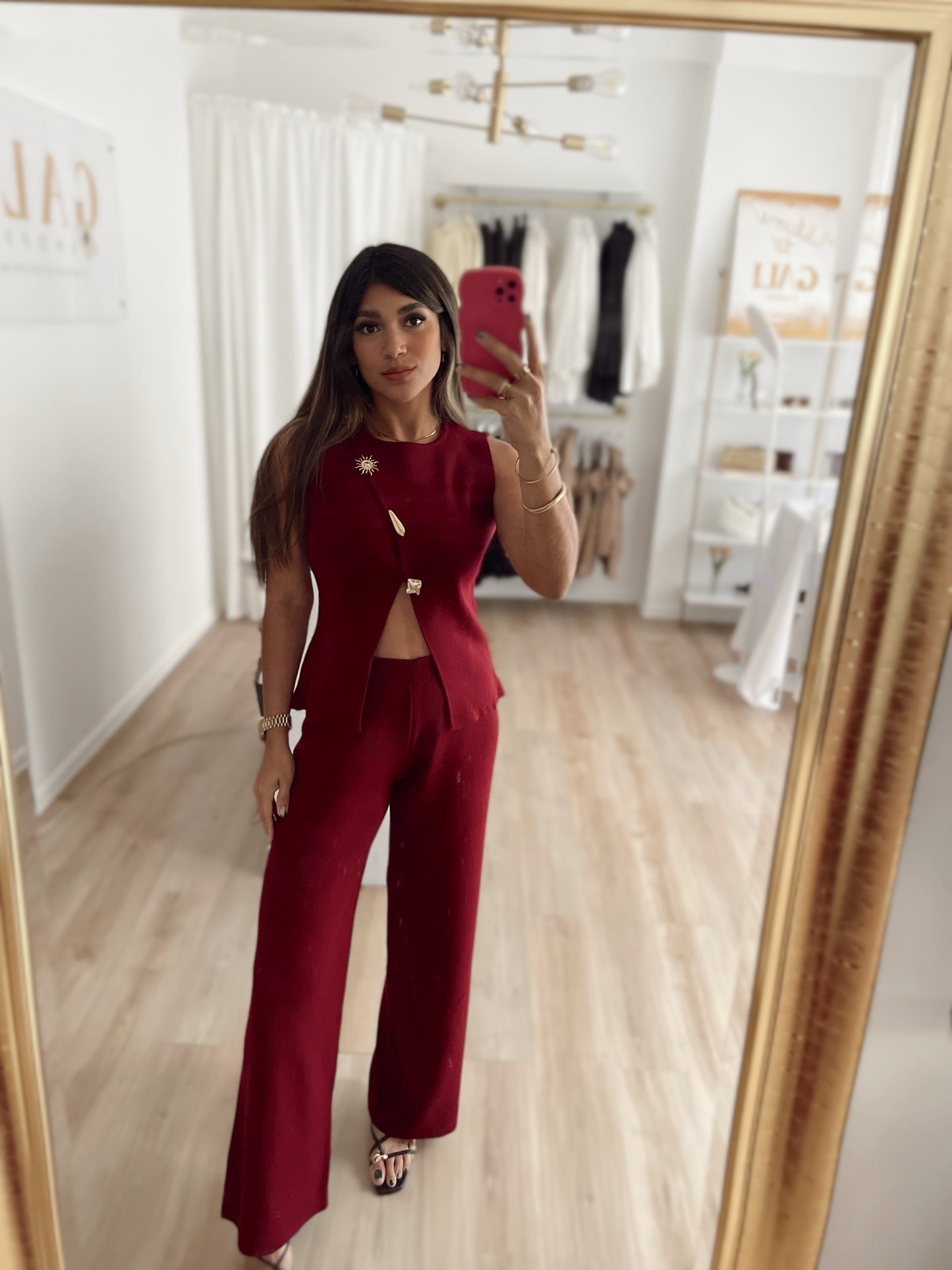 Burgundy x golden details set