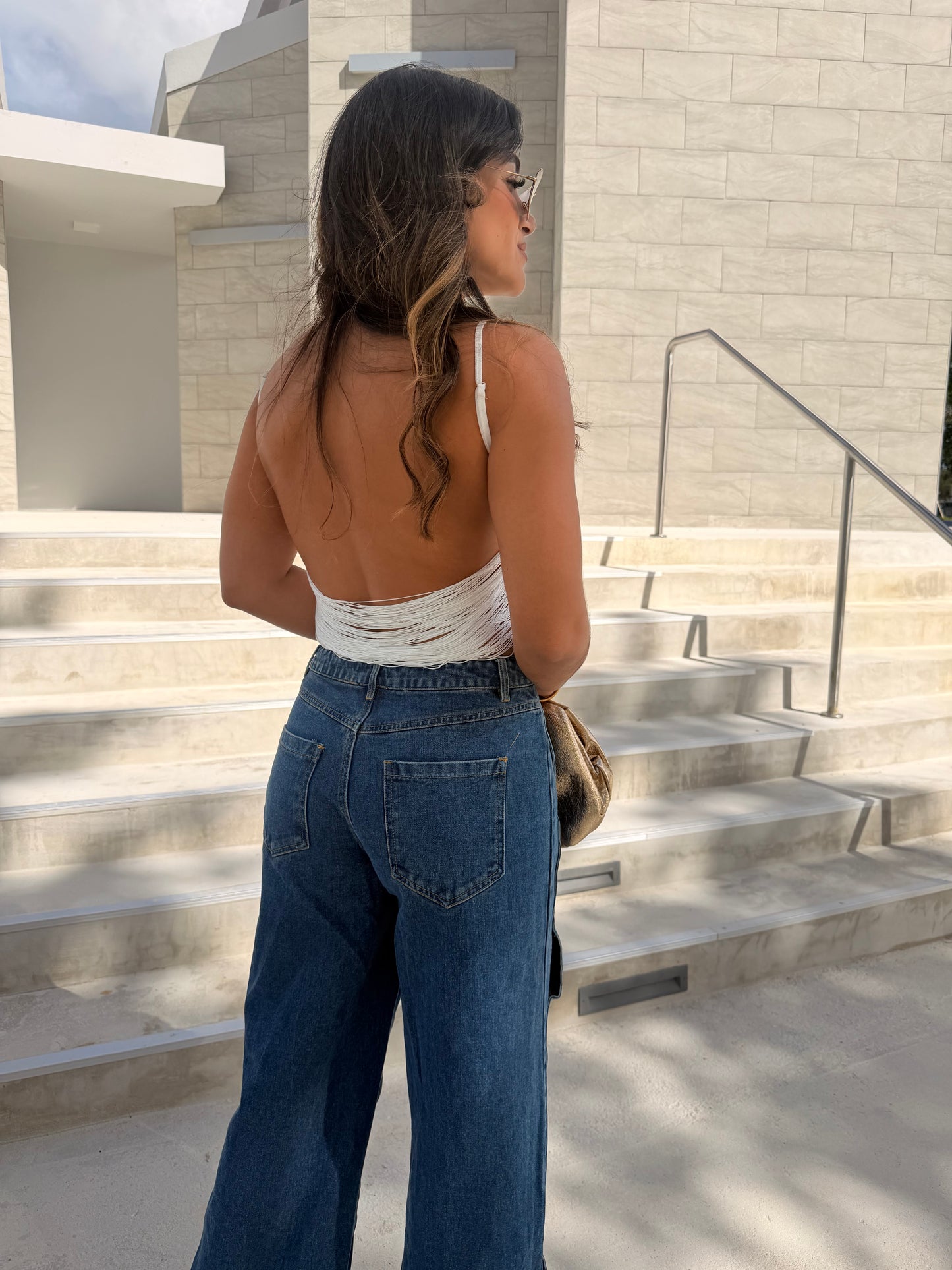 Fringes back out top (white)