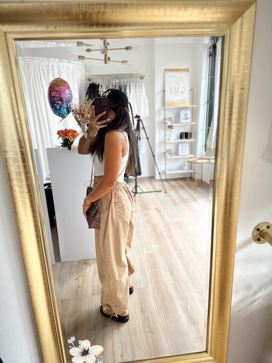 Super wide parachute pants (taupe)