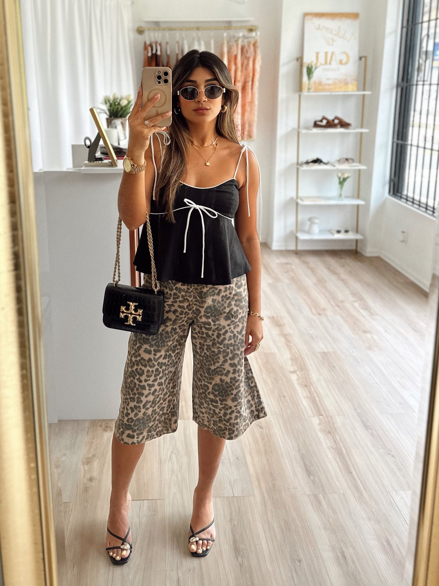 Bow details linen top