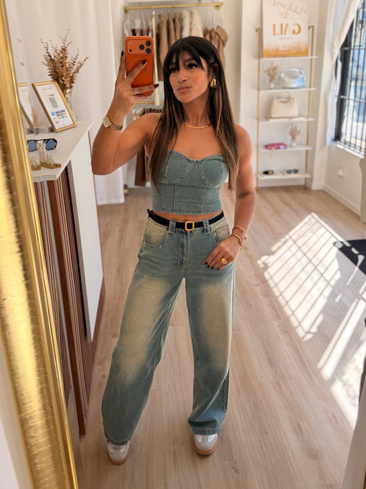 Wide leg creamy wash denim