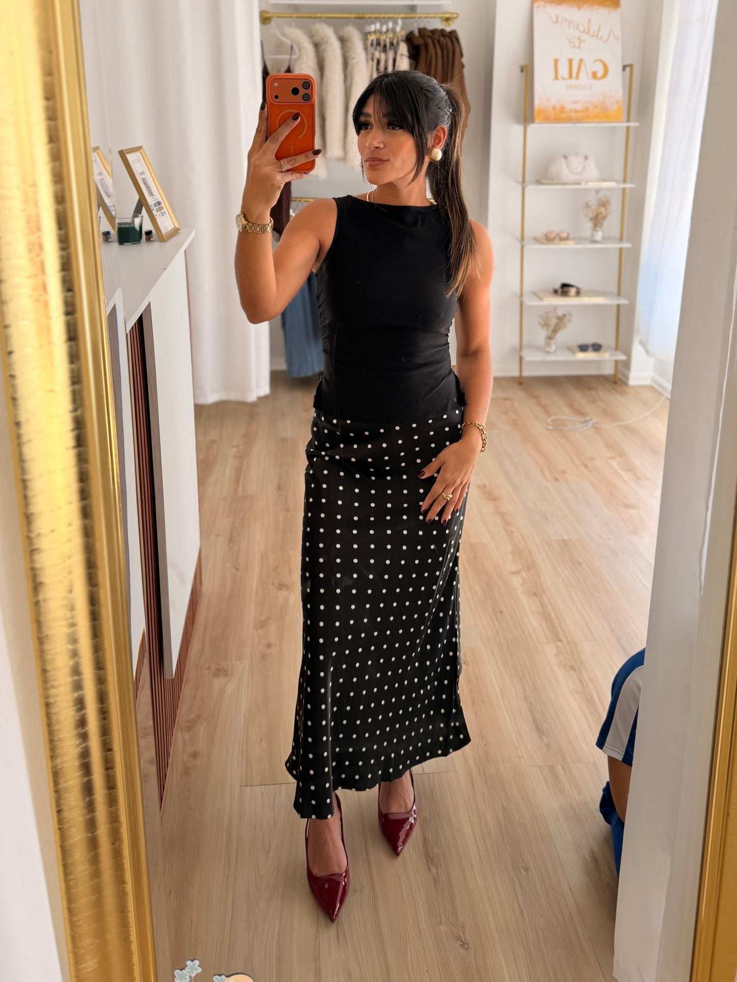 Polka dots satin skirt