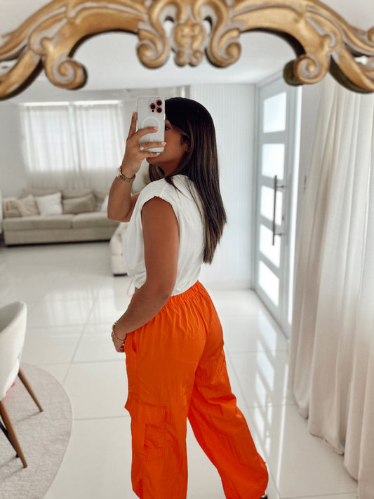 The orange pant