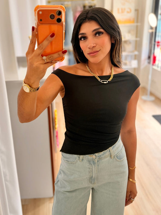 The asymmetrical stretchy top (black)