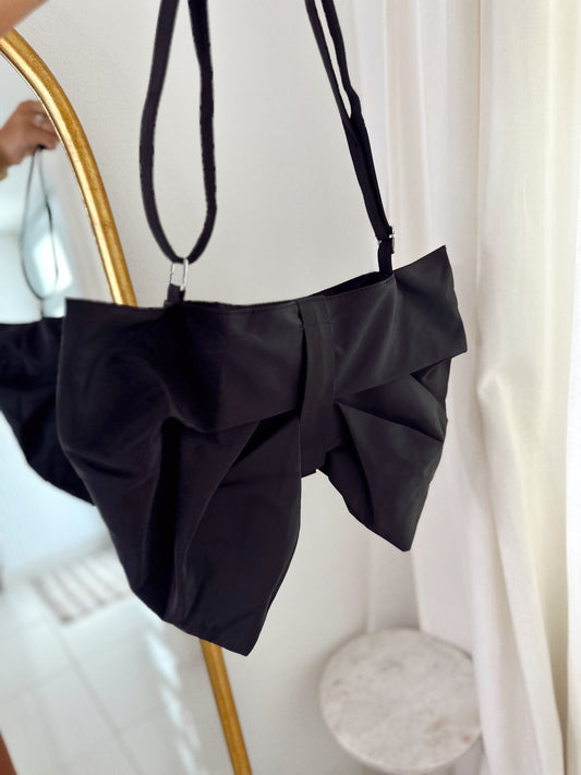 Super bow handbag (black)