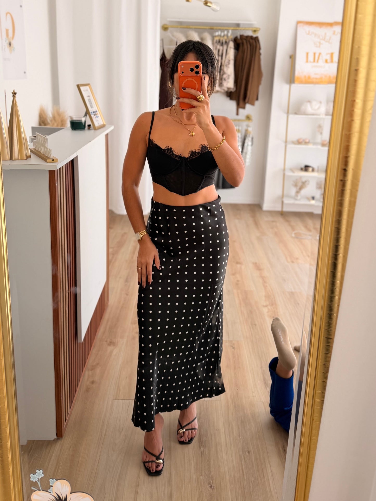 Polka dots satin skirt