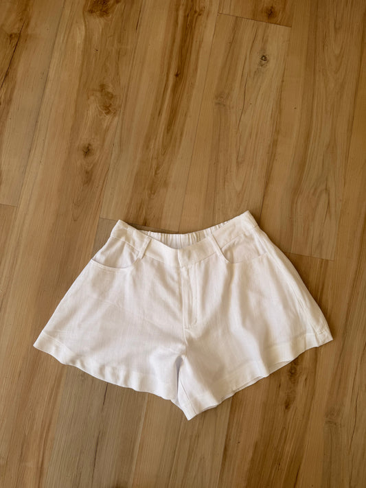 The Hamptons Linen Shorts (White)