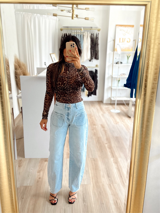 Barrel denim with pockets